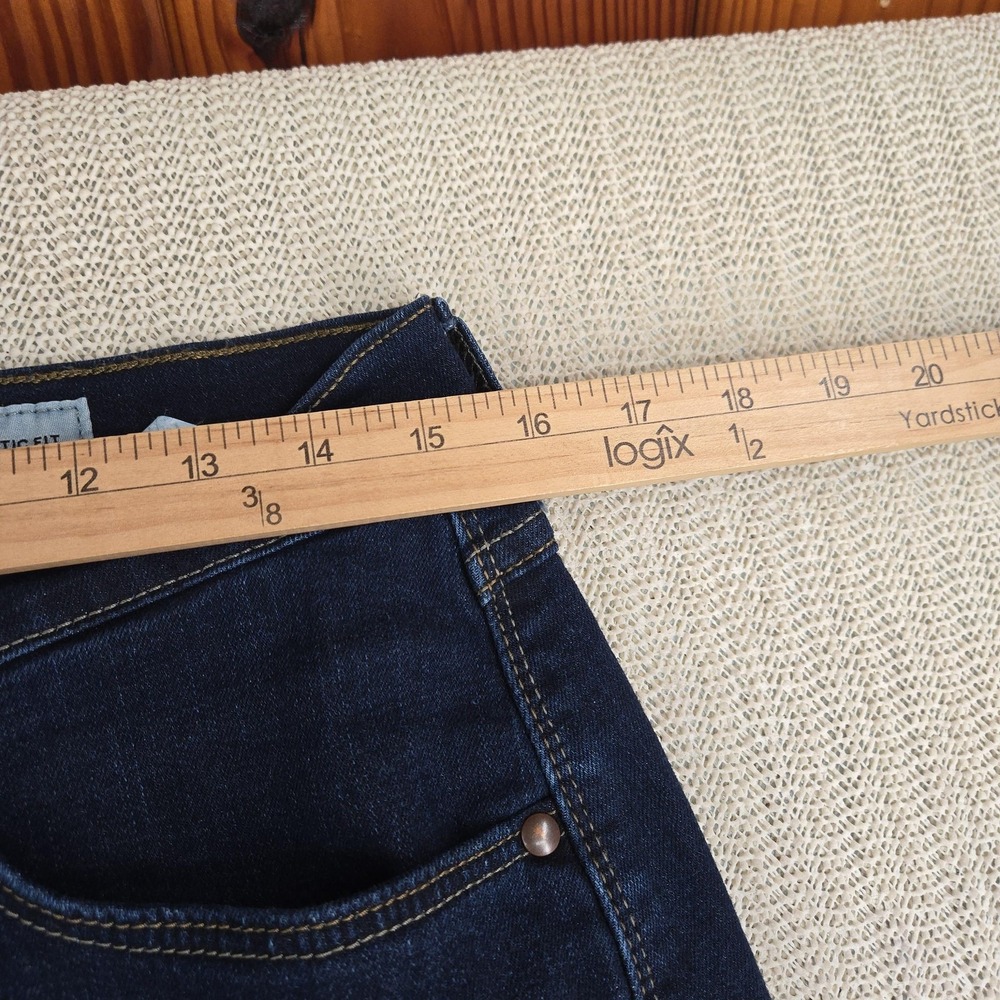 Wrangler Jeans Mens 31x30 Dark Wash Athletic Fit Stretch Denim Straight Leg - Picture 4 of 11